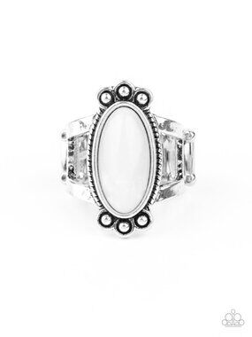 Paparazzi Ring (R106)